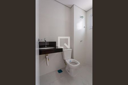 Banheiro de apartamento à venda com 2 quartos, 64m² em Santa Efigênia, Belo Horizonte