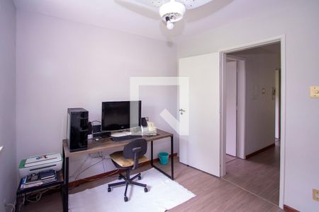 Casa de condomínio à venda com 340m², 6 quartos e 4 vagas Casa de condomínio à venda com 340m², 6 quartos e 4 vagasQuarto 5