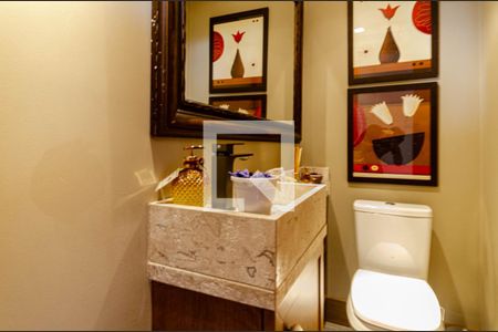 Casa de condomínio à venda com 106m², 2 quartos e 4 vagasLavabo