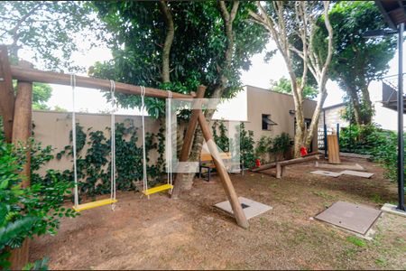 Casa de condomínio à venda com 106m², 2 quartos e 4 vagasÁrea comum - Playground