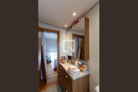 Casa de condomínio à venda com 106m², 2 quartos e 4 vagasBanheiro da Suíte 2