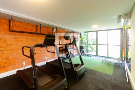 Casa de condomínio à venda com 106m², 2 quartos e 4 vagasÁrea comum - Academia