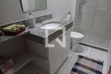 Apartamento para alugar com 126m², 3 quartos e 2 vagasBanheiro do corredor