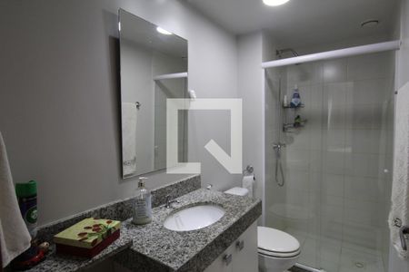 Apartamento para alugar com 126m², 3 quartos e 2 vagasBanheiro do corredor