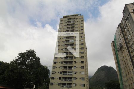 Apartamento para alugar com 126m², 3 quartos e 2 vagasFachada