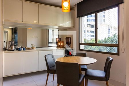 Apartamento à venda com 306m², 3 quartos e 6 vagasCopa