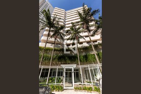 Apartamento à venda com 306m², 3 quartos e 6 vagasFachada