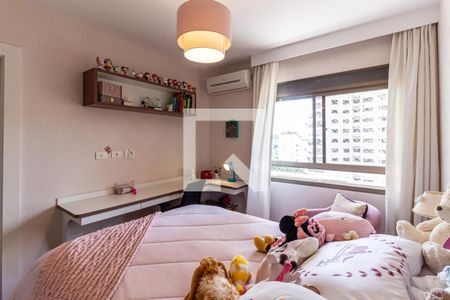 Apartamento à venda com 306m², 3 quartos e 6 vagasQuarto 1