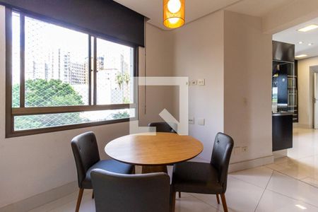 Apartamento à venda com 306m², 3 quartos e 6 vagasCopa