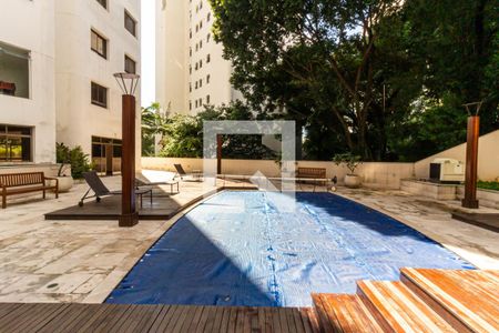 Apartamento à venda com 306m², 3 quartos e 6 vagasÁrea Comum - Piscina