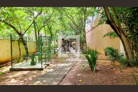 Apartamento à venda com 128m², 3 quartos e 2 vagasÁrea comum - Playground