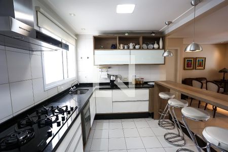 Apartamento à venda com 128m², 3 quartos e 2 vagasCozinha