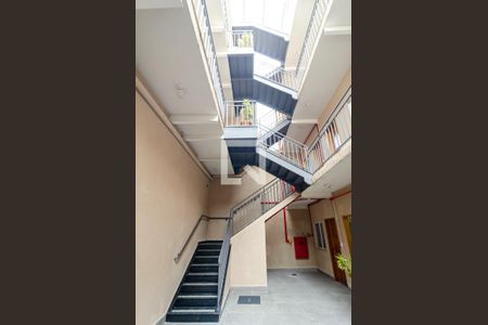 Apartamento à venda com 45m², 1 quarto e sem vaga Apartamento à venda com 45m², 1 quarto e sem vagaEntrada