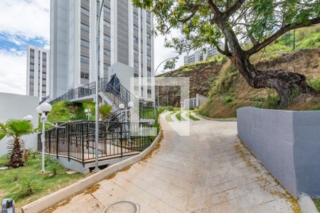 Apartamento para alugar com 45m², 2 quartos e 1 vaga Apartamento para alugar com 45m², 2 quartos e 1 vagaEntrada