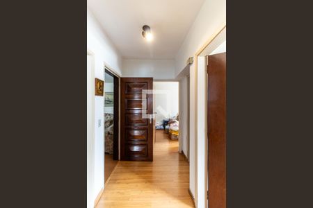 Corredor de apartamento à venda com 3 quartos, 138m² em Santa Cecília, São Paulo