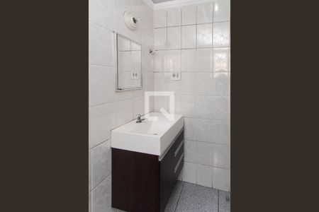 Apartamento à venda com 56m², 2 quartos e sem vaga Apartamento à venda com 56m², 2 quartos e sem vagaBanheiro