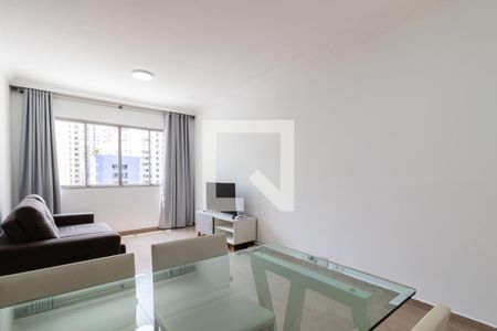Sala de apartamento para alugar com 1 quarto, 55m² em Indianópolis, São Paulo