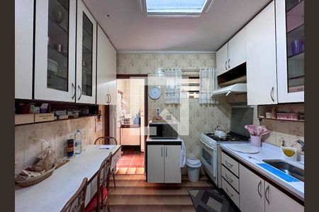 Casa à venda com 300m², 4 quartos e 2 vagasCozinha