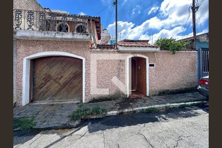 Casa à venda com 300m², 4 quartos e 2 vagasFachada