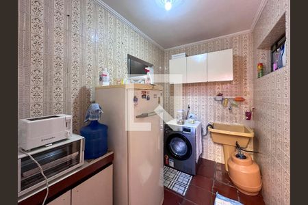 Casa à venda com 300m², 4 quartos e 2 vagasÁrea de Serviço