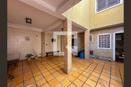 Casa à venda com 300m², 4 quartos e 2 vagasQuintal
