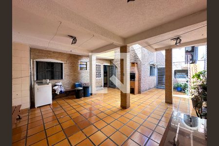 Casa à venda com 300m², 4 quartos e 2 vagasQuintal