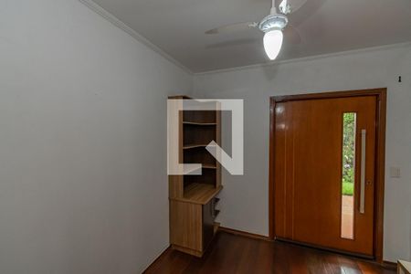 Sala de TV de casa de condomínio para alugar com 3 quartos, 325m² em Residencial Campos Verde, Campinas