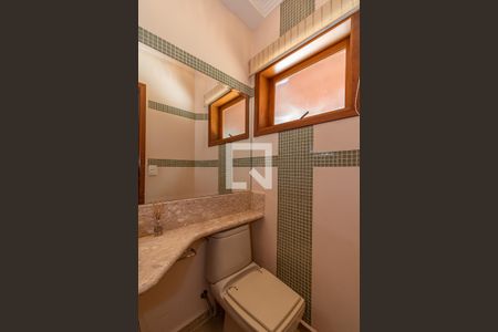Lavabo de casa de condomínio à venda com 3 quartos, 325m² em Residencial Campos Verde, Campinas