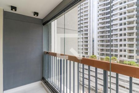 Varanda de kitnet/studio à venda com 1 quarto, 26m² em Brooklin, São Paulo