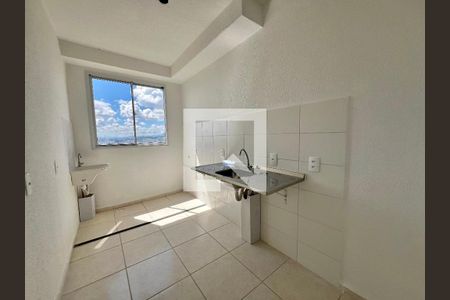 Cozinha de apartamento para alugar com 2 quartos, 42m² em Arvoredo Ii, Contagem