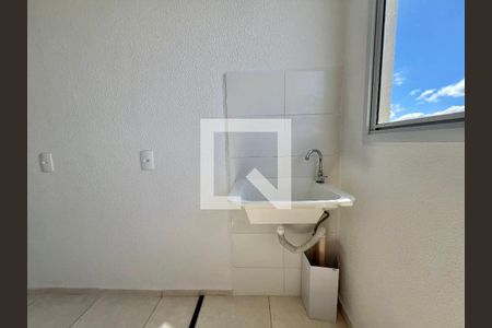 Detalhe da área de serviço de apartamento para alugar com 2 quartos, 42m² em Arvoredo Ii, Contagem