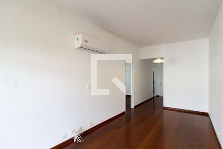 Sala de apartamento à venda com 2 quartos, 73m² em Leblon, Rio de Janeiro