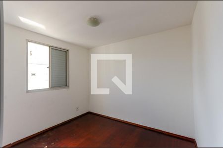 Quarto 2 de apartamento para alugar com 2 quartos, 50m² em Jardim Tiro Ao Pombo, São Paulo