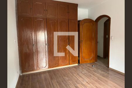 Casa para alugar com 250m², 3 quartos e 2 vagasQuarto 2