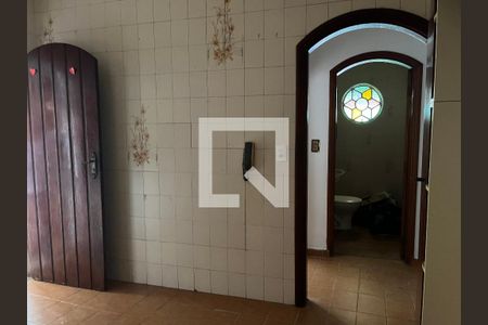 Casa para alugar com 250m², 3 quartos e 2 vagasCozinha 