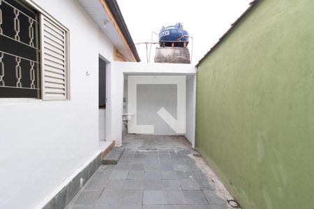 Casa para alugar com 100m², 2 quartos e sem vaga Casa para alugar com 100m², 2 quartos e sem vagaQuintal