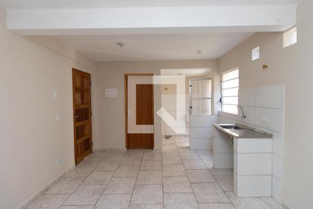 Sala/Cozinha de apartamento para alugar com 1 quarto, 40m² em Jardim Tremembe, São Paulo