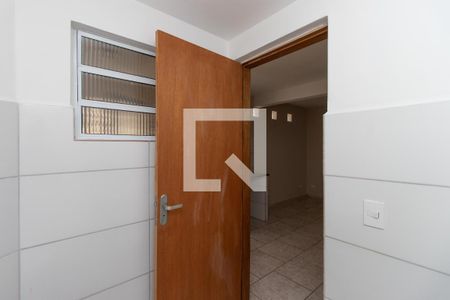 Banheiro de apartamento para alugar com 1 quarto, 40m² em Jardim Tremembe, São Paulo