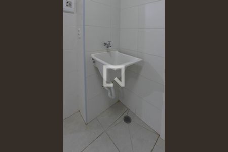 Sala/Cozinha/Área de Serviço de apartamento para alugar com 2 quartos, 32m² em Jardim Planalto, São Paulo