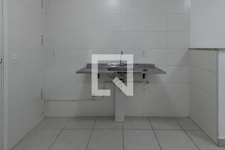 Sala/Cozinha/Área de Serviço de apartamento para alugar com 2 quartos, 32m² em Jardim Planalto, São Paulo