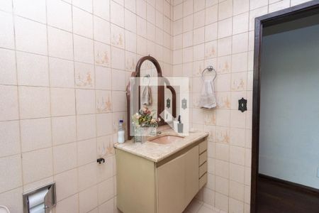 Casa à venda com 360m², 3 quartos e 2 vagasBanheiro Social