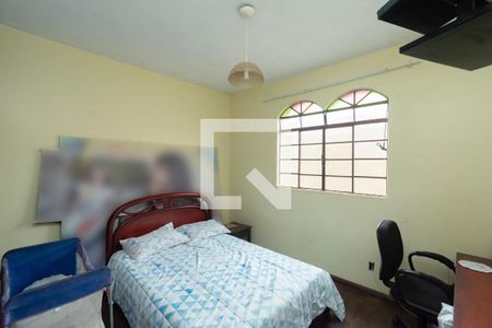 Casa à venda com 360m², 3 quartos e 2 vagasQuarto 2