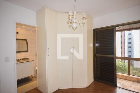 Apartamento à venda com 190m², 4 quartos e 3 vagasSuíte 3