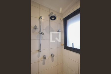 Apartamento à venda com 190m², 4 quartos e 3 vagasChuveiro do Banheiro da Suíte 3