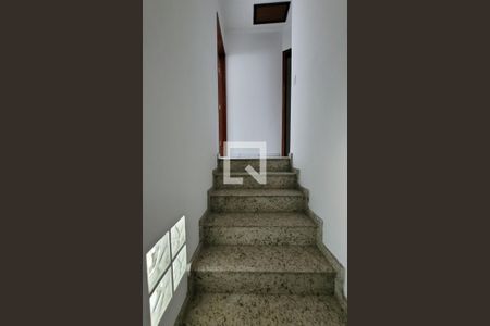 Escada de casa à venda com 3 quartos, 100m² em Vila Francisco Matarazzo, Santo André