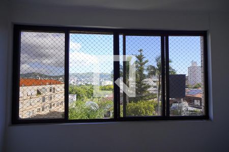 Sala  Vista de apartamento à venda com 2 quartos, 100m² em Petrópolis, Porto Alegre