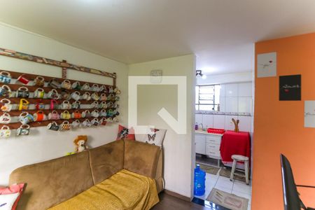 Sala de apartamento para alugar com 2 quartos, 45m² em Jardim Mirna, Taboão da Serra