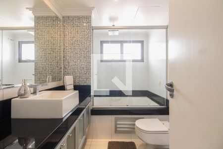 Apartamento à venda com 271m², 3 quartos e 3 vagasBanheiro Suíte 1