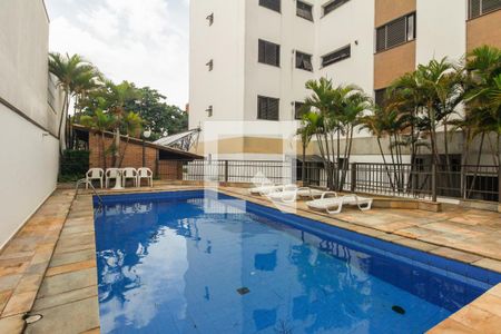 Apartamento à venda com 271m², 3 quartos e 3 vagasCondomínio - Piscina