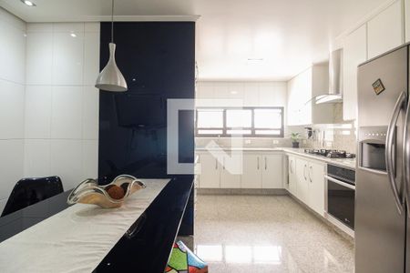 Apartamento à venda com 271m², 3 quartos e 3 vagasCozinha
